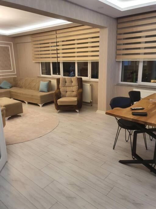 Muekemmel Konumda Luex Family Concept Daire Apartment Sivas Luaran gambar